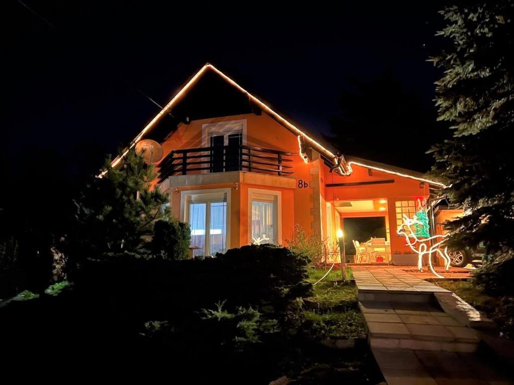 Villa Tratea - With A Heated Pool Tomici Bagian luar foto